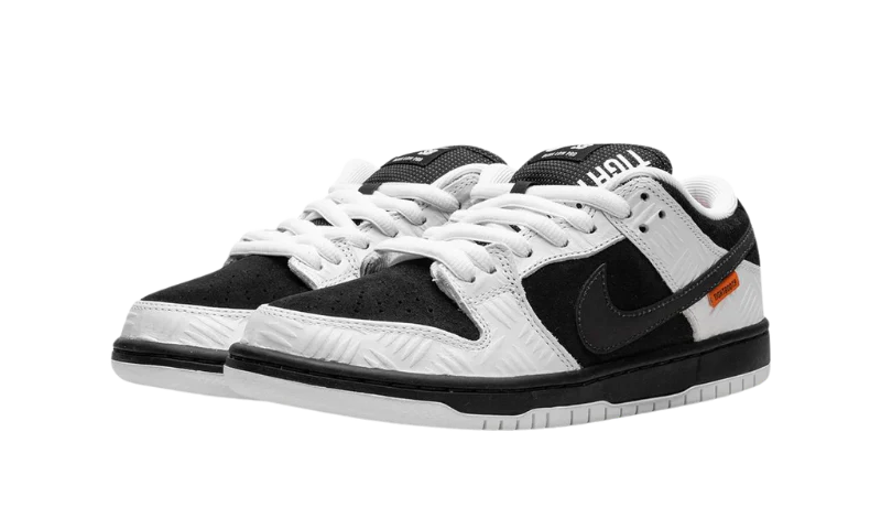 Nike SB Dunk Low X Tightbooth